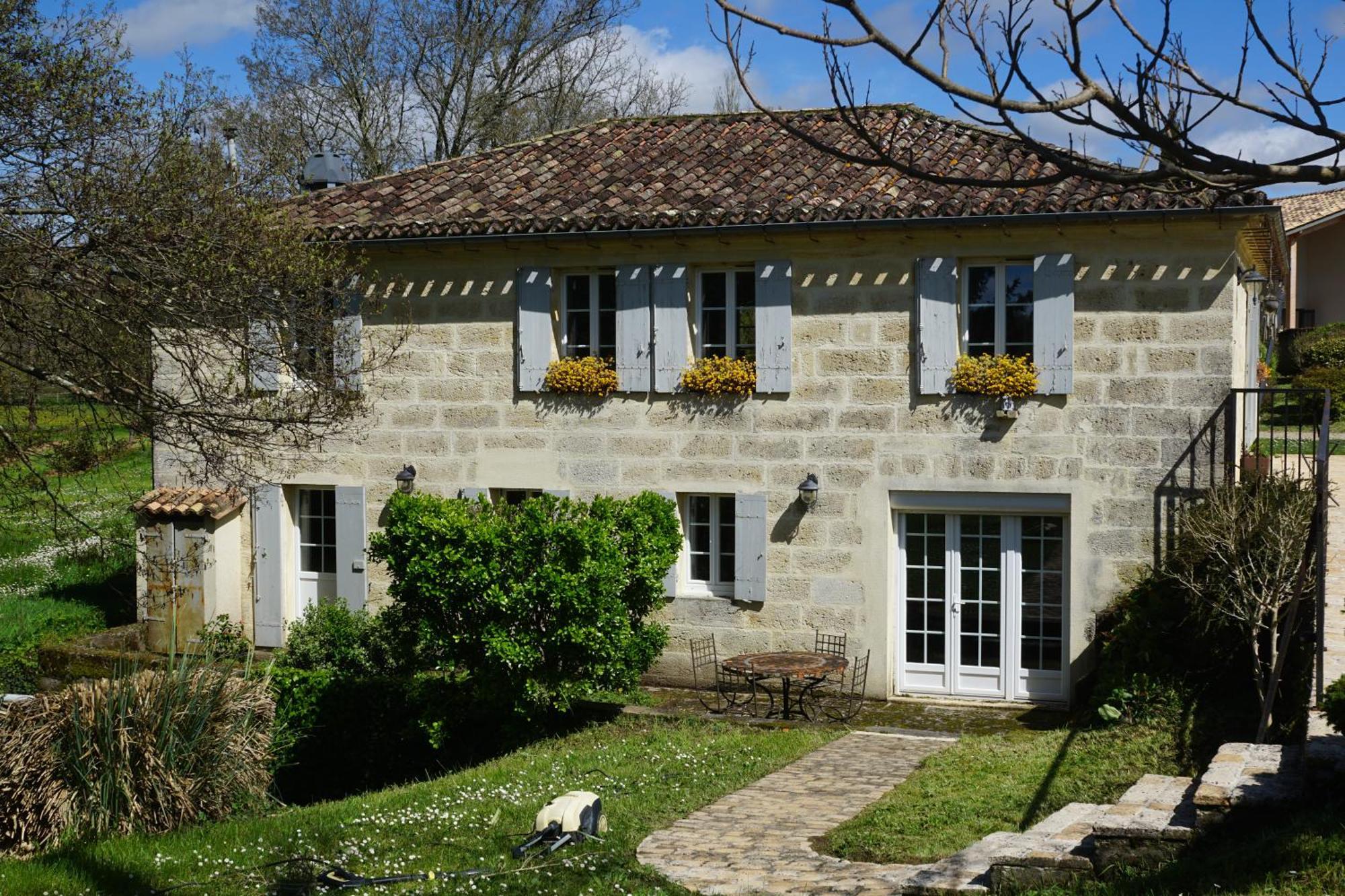 Moulin Notre Dame Otel Saint-Genès-de-Castillon Dış mekan fotoğraf